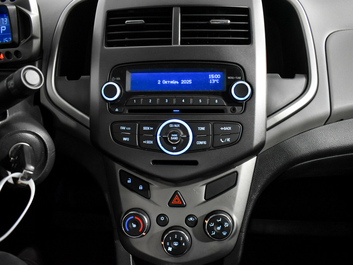 Chevrolet Aveo с пробегом — 2014 год. Фото: #14