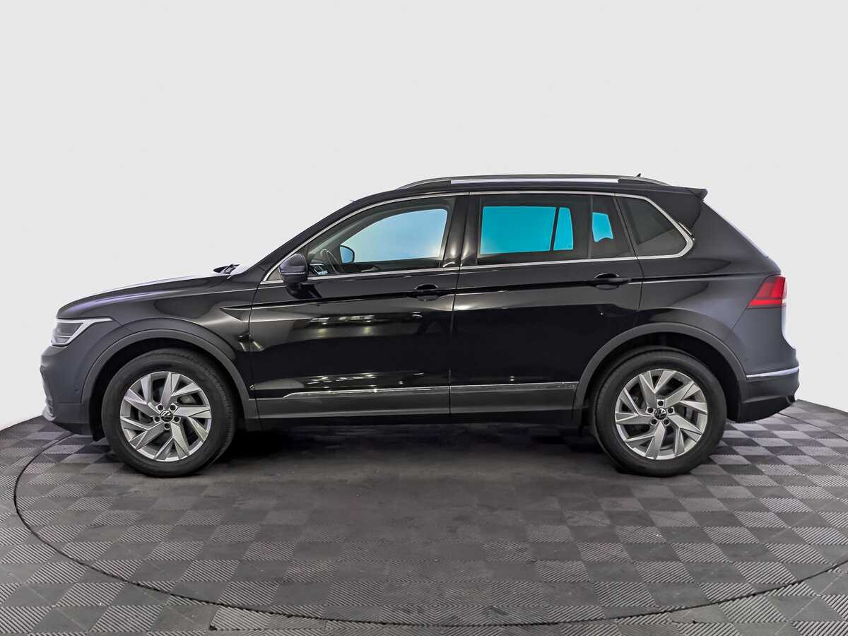 Volkswagen Tiguan с пробегом — 2021 год. Фото: #7