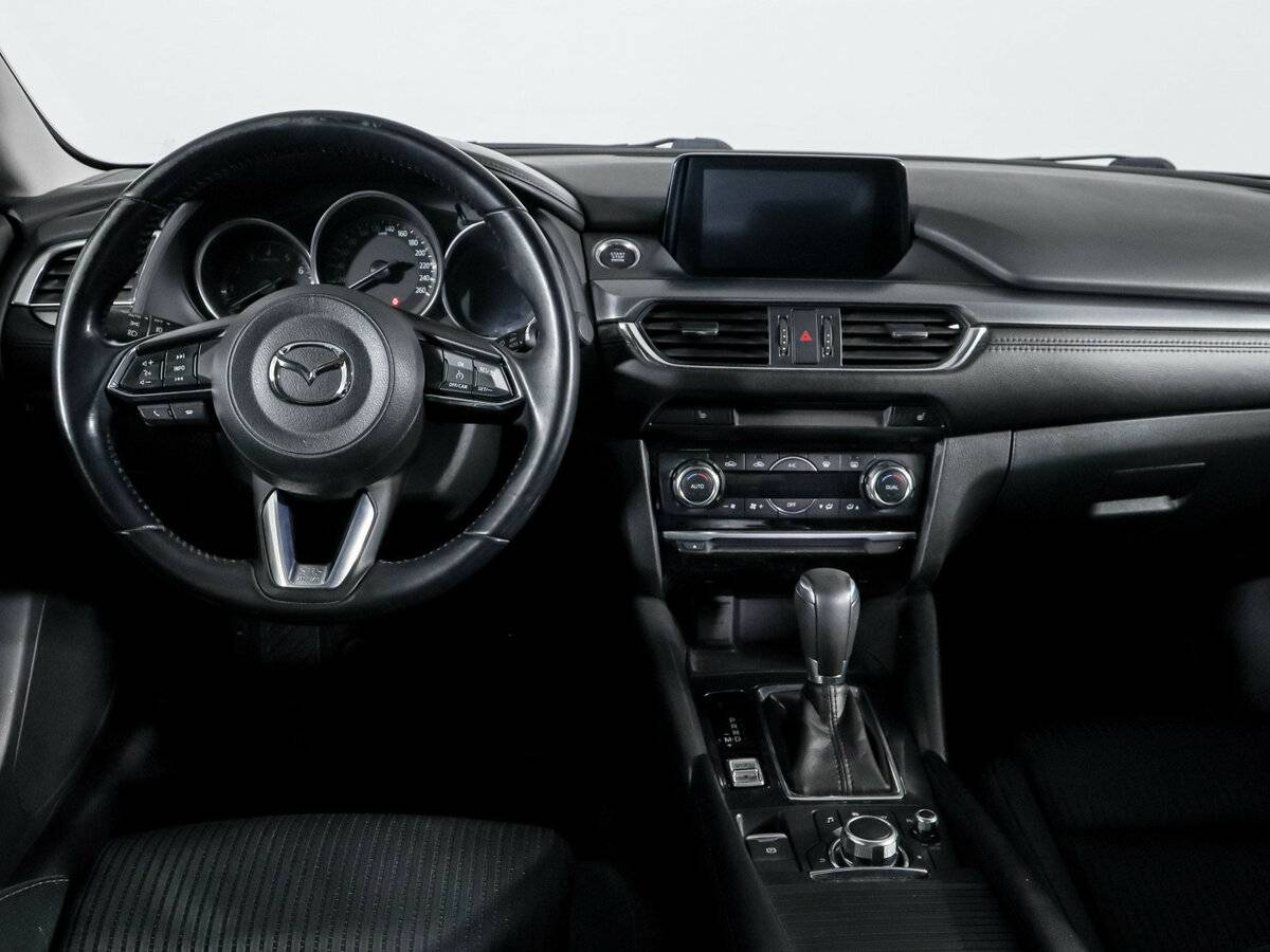 Mazda 6 с пробегом — 2016 год. Фото: #9