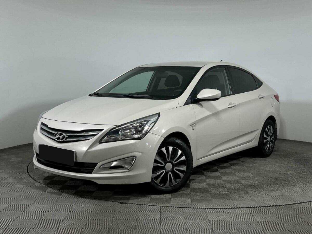 Hyundai Solaris с пробегом — 2015 год. Посмотреть фото