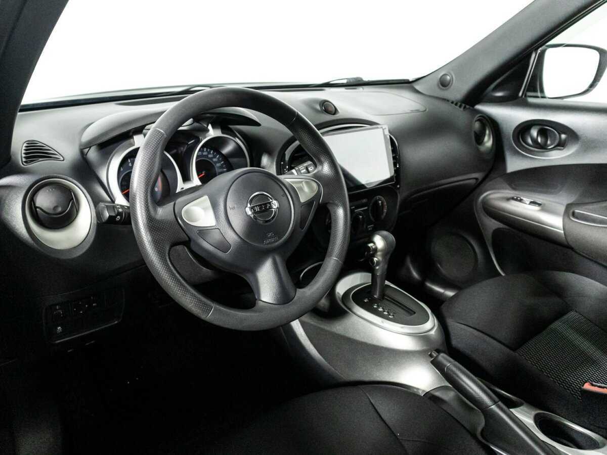 Nissan Juke с пробегом — 2015 год. Фото: #10