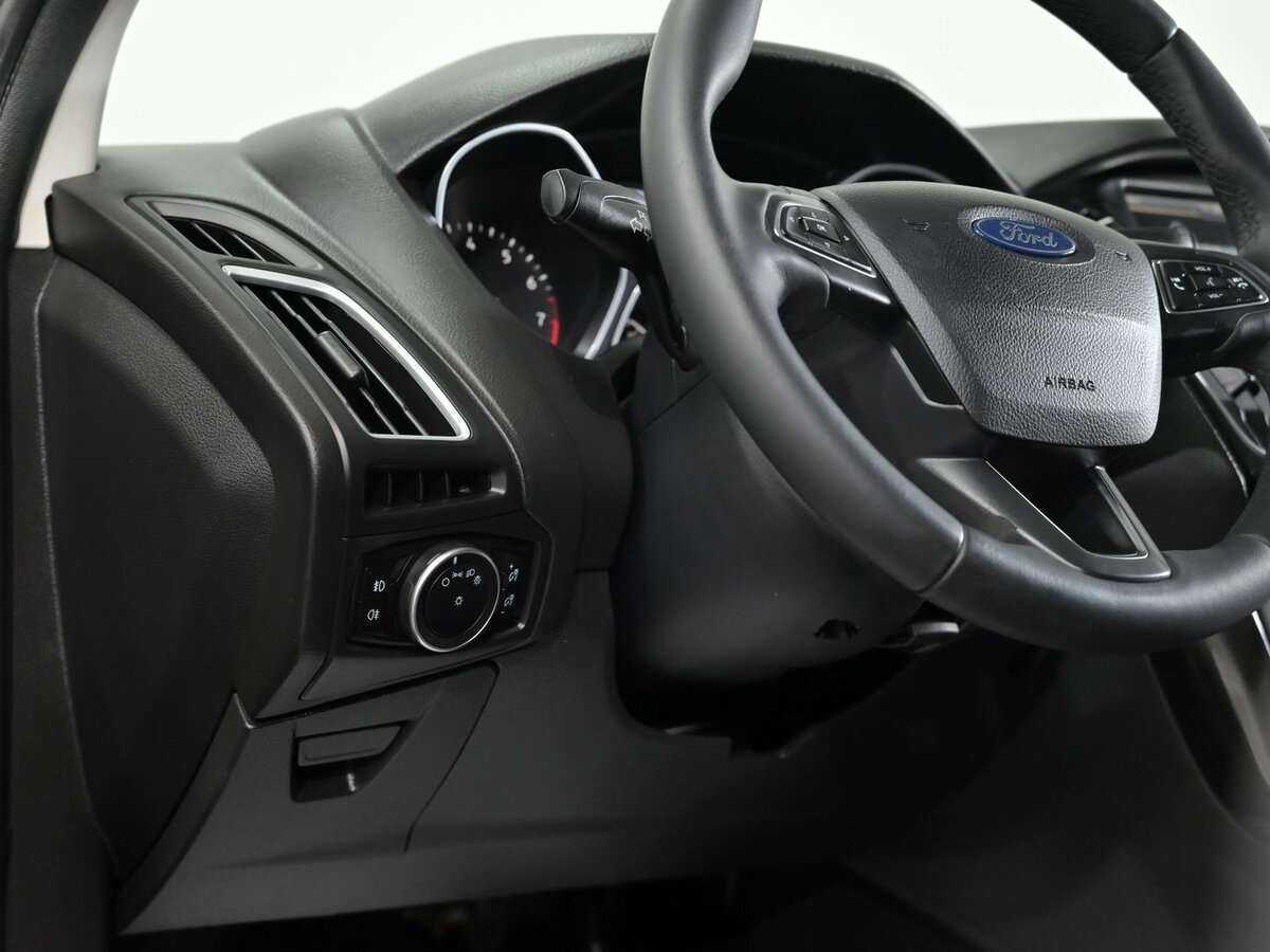 Ford Focus с пробегом — 2016 год. Фото: #9