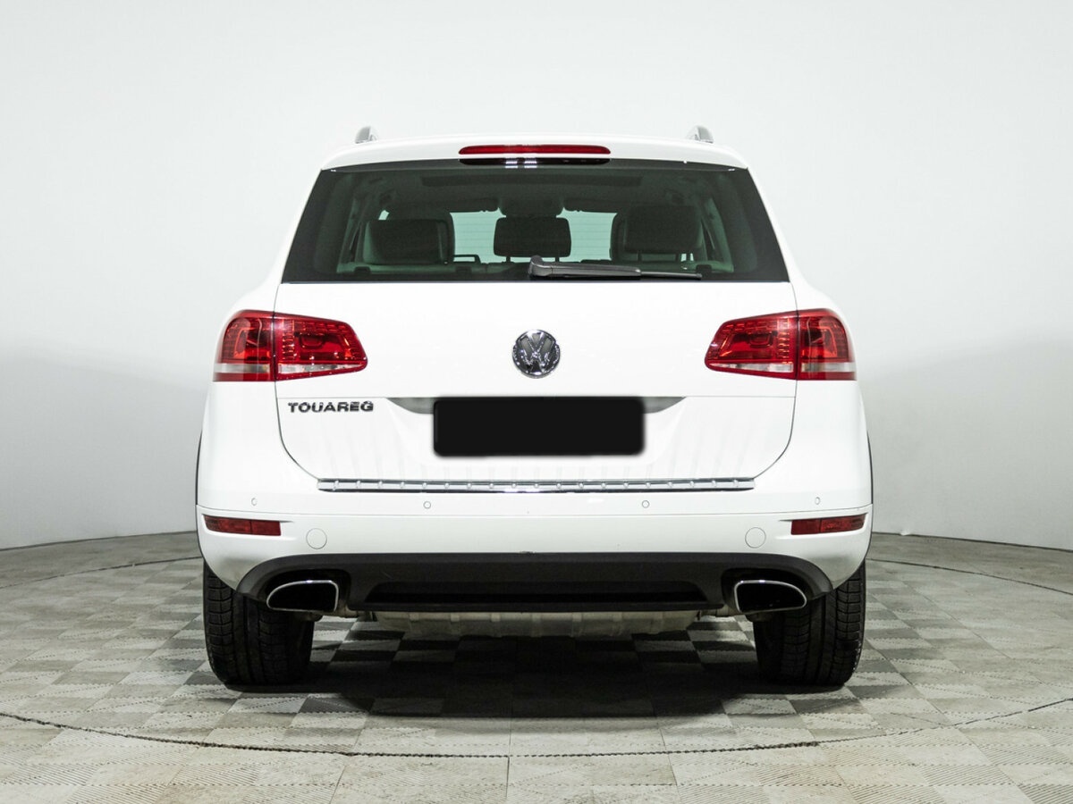 Volkswagen Touareg с пробегом — 2013 год. Фото: #4