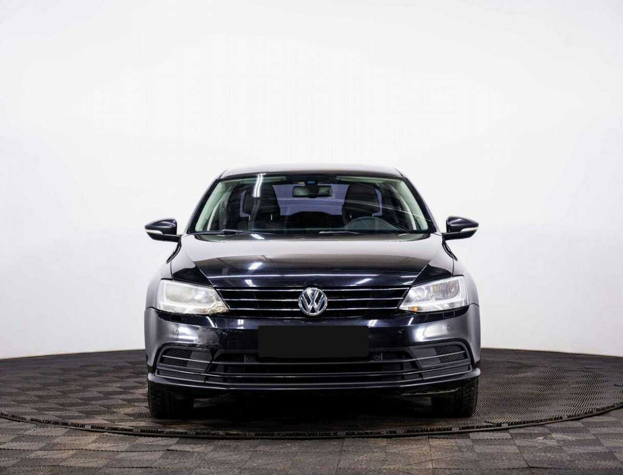 Volkswagen Jetta с пробегом — 2016 год. Фото: #1