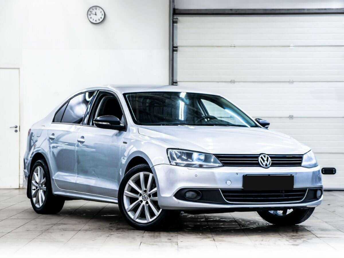 Volkswagen Jetta с пробегом — 2013 год. Фото: #1