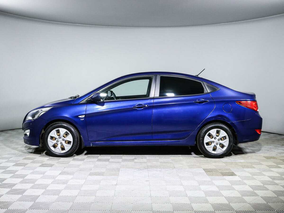 Hyundai Solaris с пробегом — 2015 год. Фото: #7