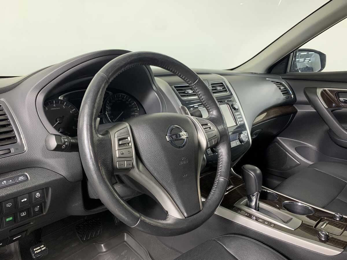 Nissan Teana с пробегом — 2015 год. Фото: #10