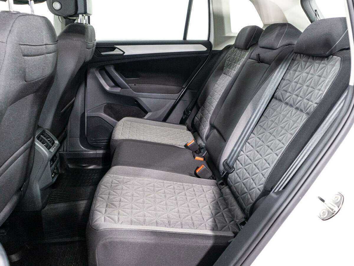Volkswagen Tiguan с пробегом — 2021 год. Фото: #9