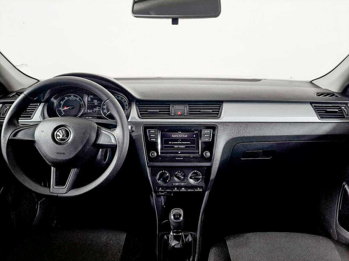 Skoda Rapid с пробегом — 2019 год. Фото: #9