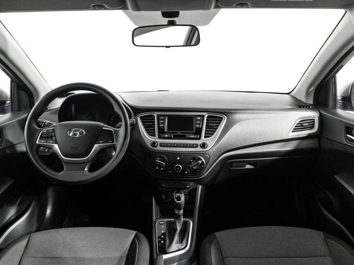 Hyundai Solaris с пробегом — 2021 год. Фото: #12