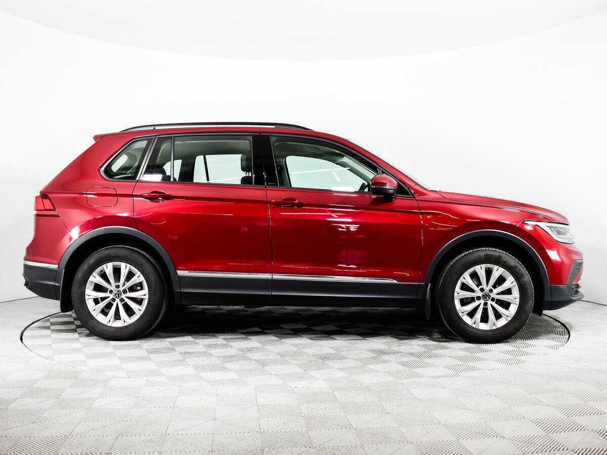 Volkswagen Tiguan с пробегом — 2021 год. Фото: #3
