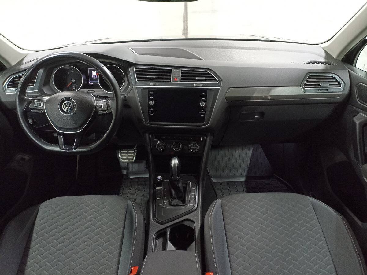Volkswagen Tiguan с пробегом — 2018 год. Фото: #13