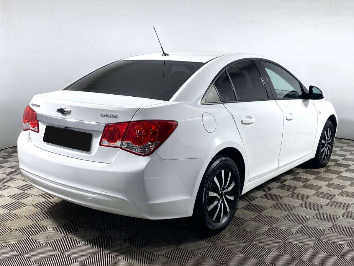 Chevrolet Cruze с пробегом — 2013 год. Фото: #3
