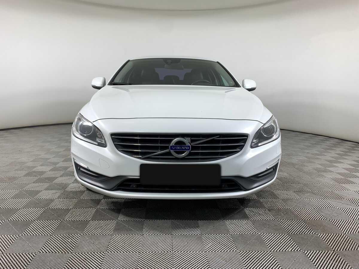 Volvo S60 с пробегом — 2013 год. Фото: #1
