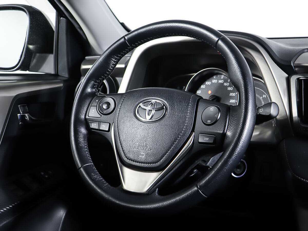 Toyota RAV4 с пробегом — 2013 год. Фото: #14