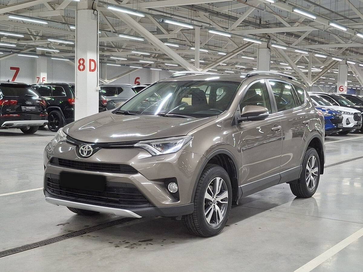 Toyota RAV4 с пробегом — 2015 год. Фото: #0