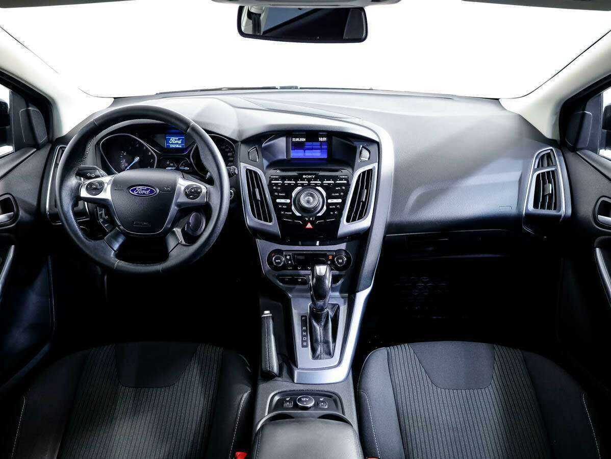 Ford Focus с пробегом — 2013 год. Фото: #9