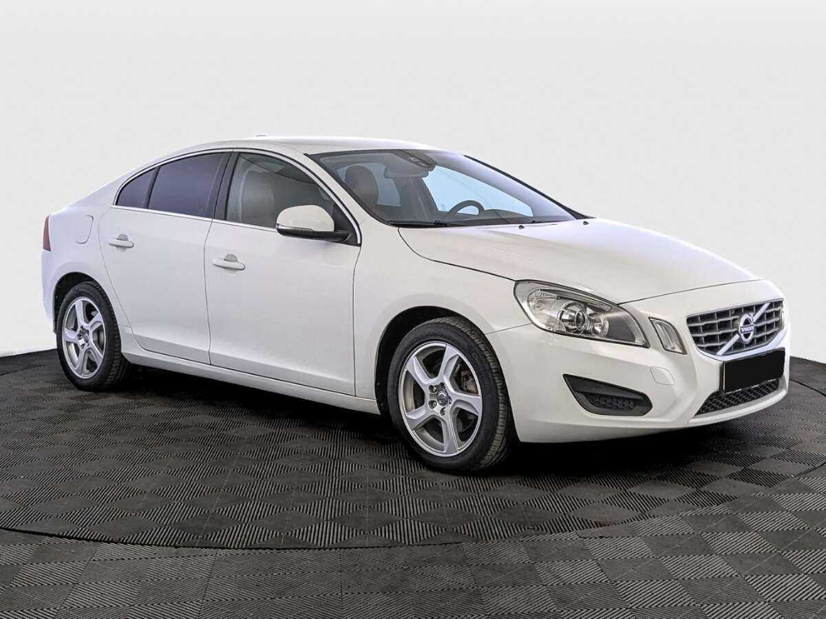 Volvo S60 с пробегом — 2012 год. Фото: #2