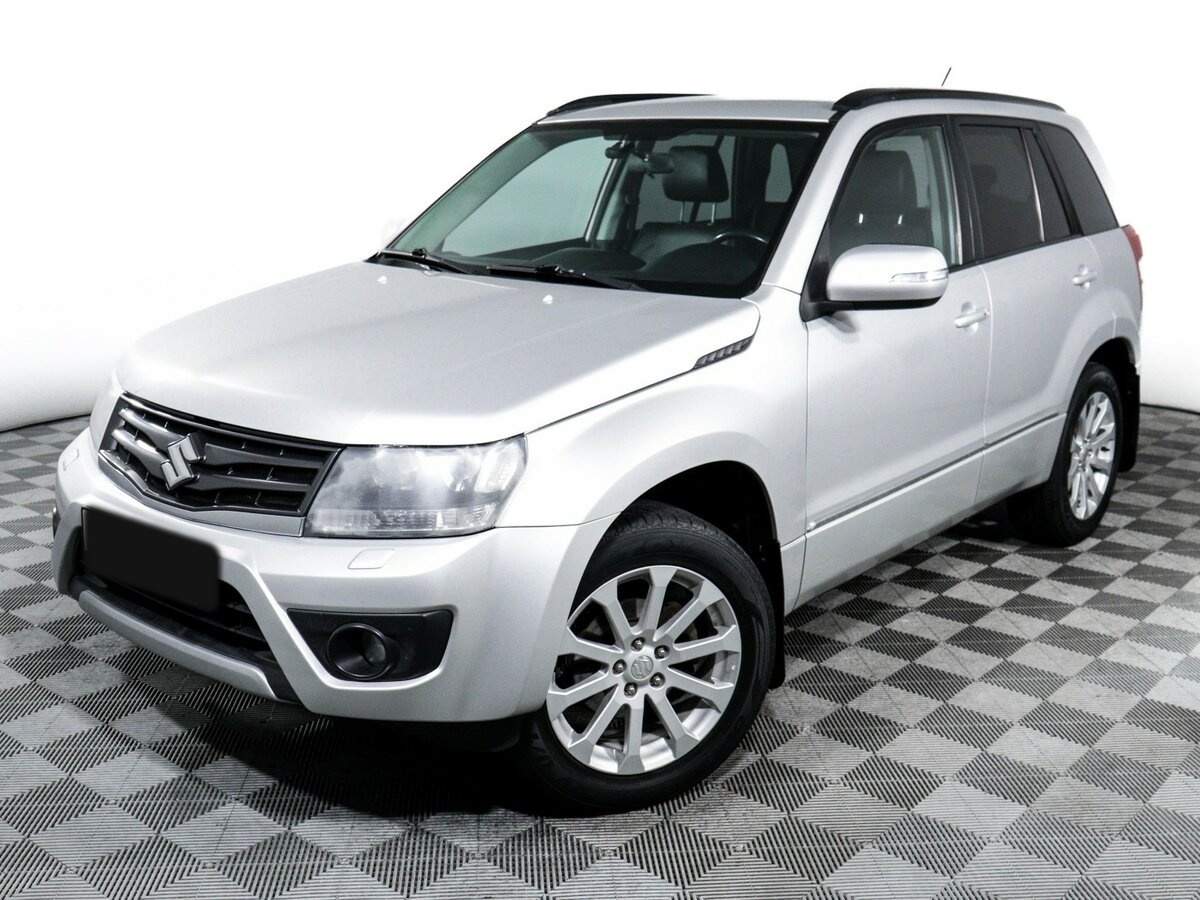 Suzuki Grand Vitara с пробегом — 2013 год. Фото: #12