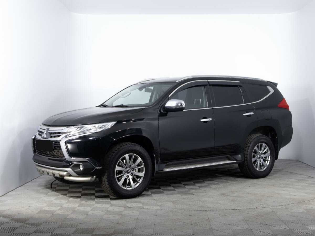 Mitsubishi Pajero Sport с пробегом — 2017 год. Посмотреть фото