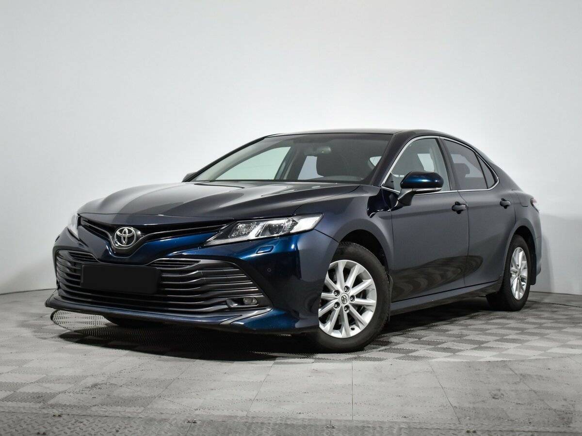 Toyota Camry с пробегом — 2019 год. Посмотреть фото