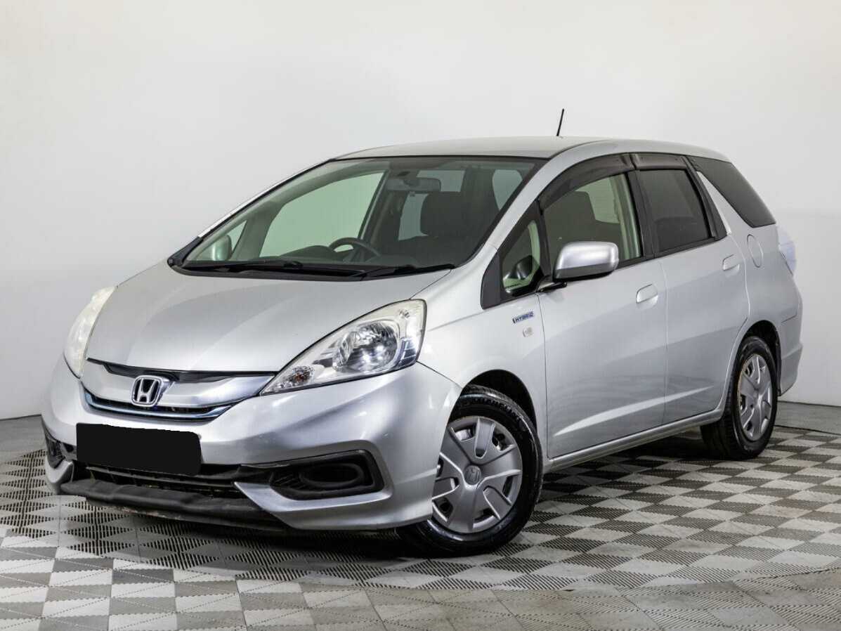 Honda Fit Shuttle с пробегом — 2013 год. Посмотреть фото
