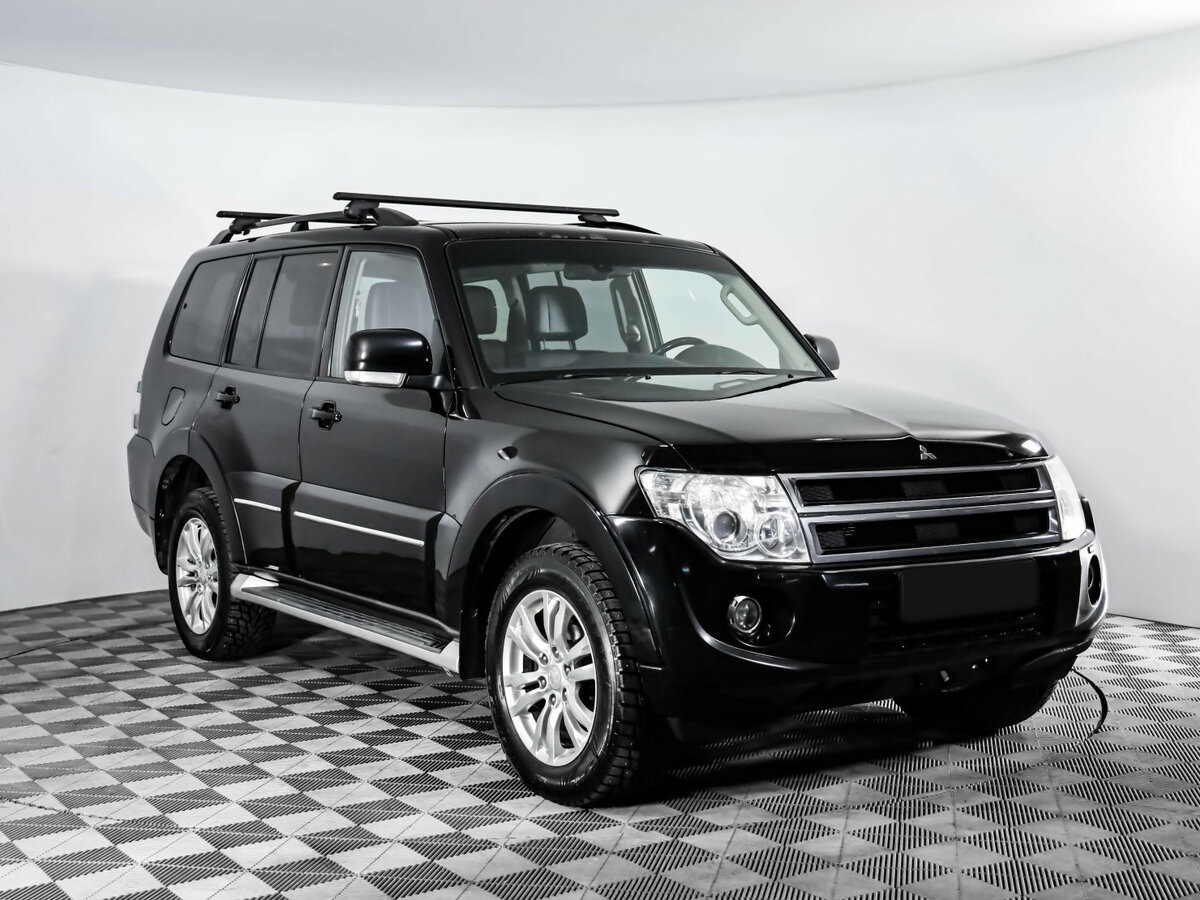 Mitsubishi Pajero с пробегом — 2013 год. Фото: #2