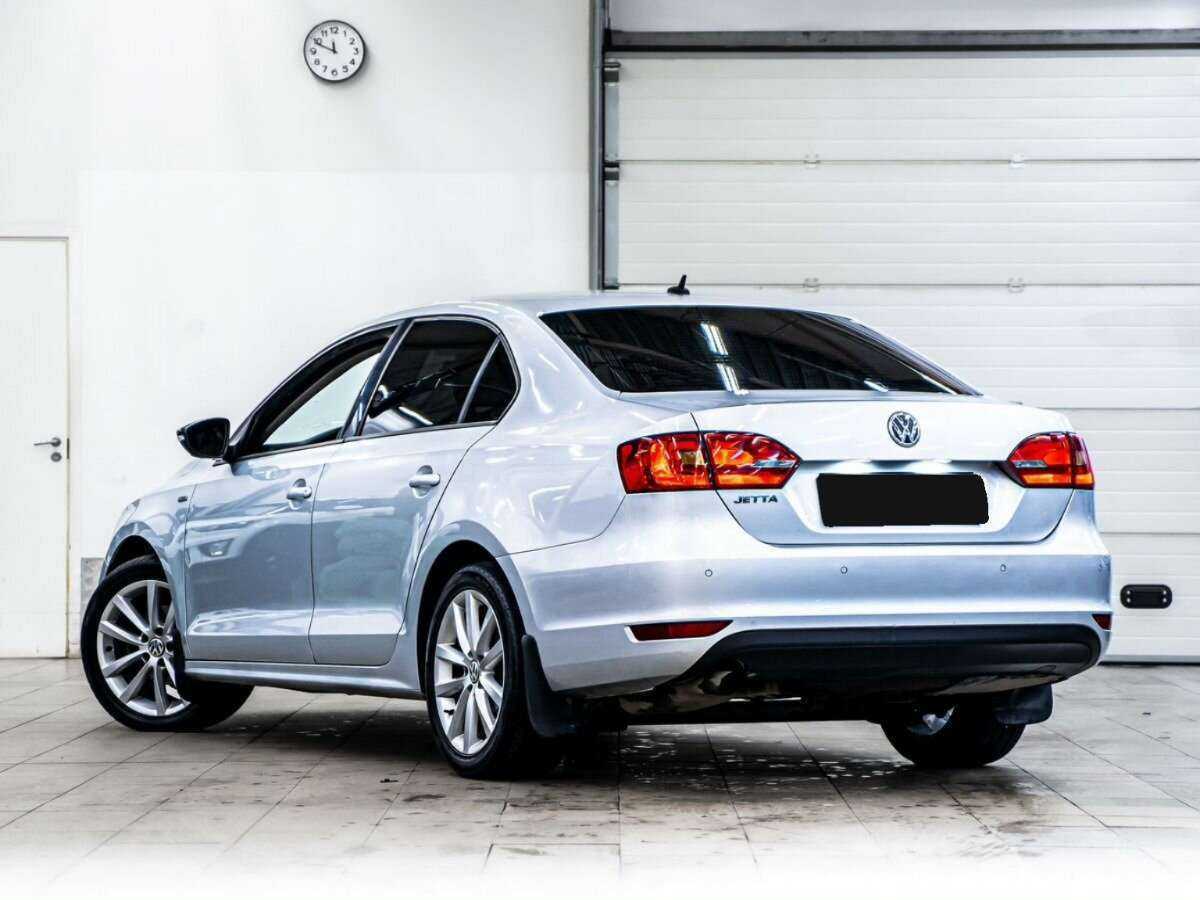 Volkswagen Jetta с пробегом — 2013 год. Фото: #3