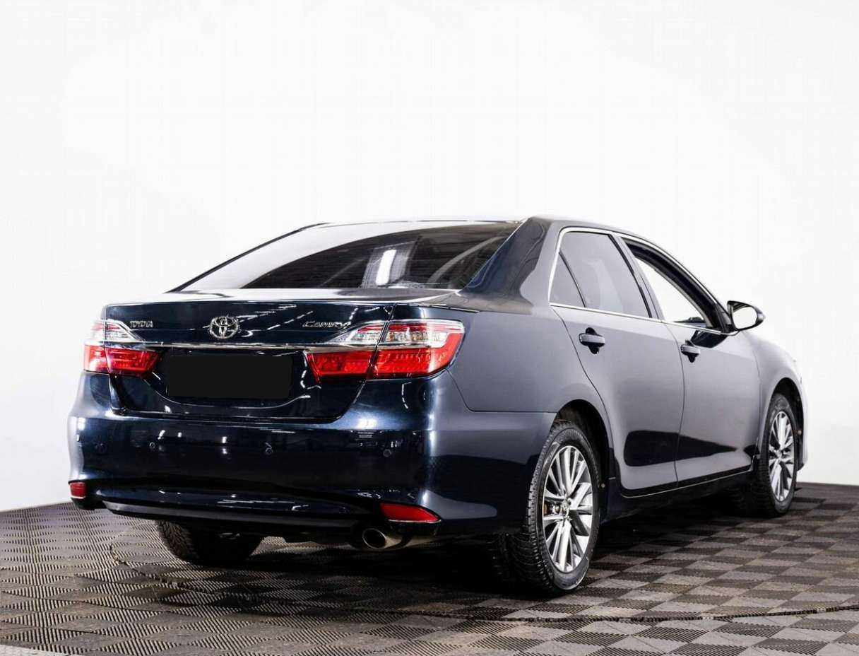 Toyota Camry с пробегом — 2015 год. Фото: #5