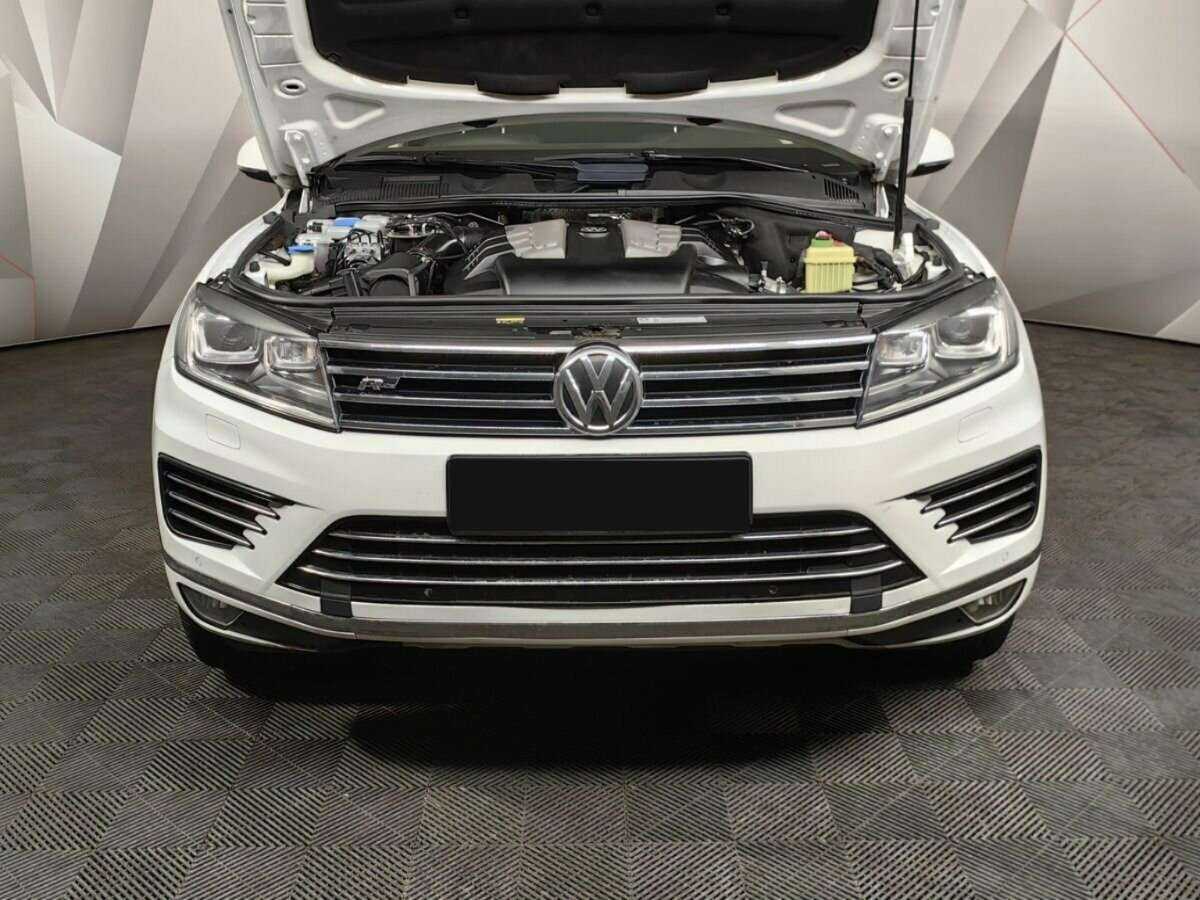 Volkswagen Touareg с пробегом — 2016 год. Фото: #16