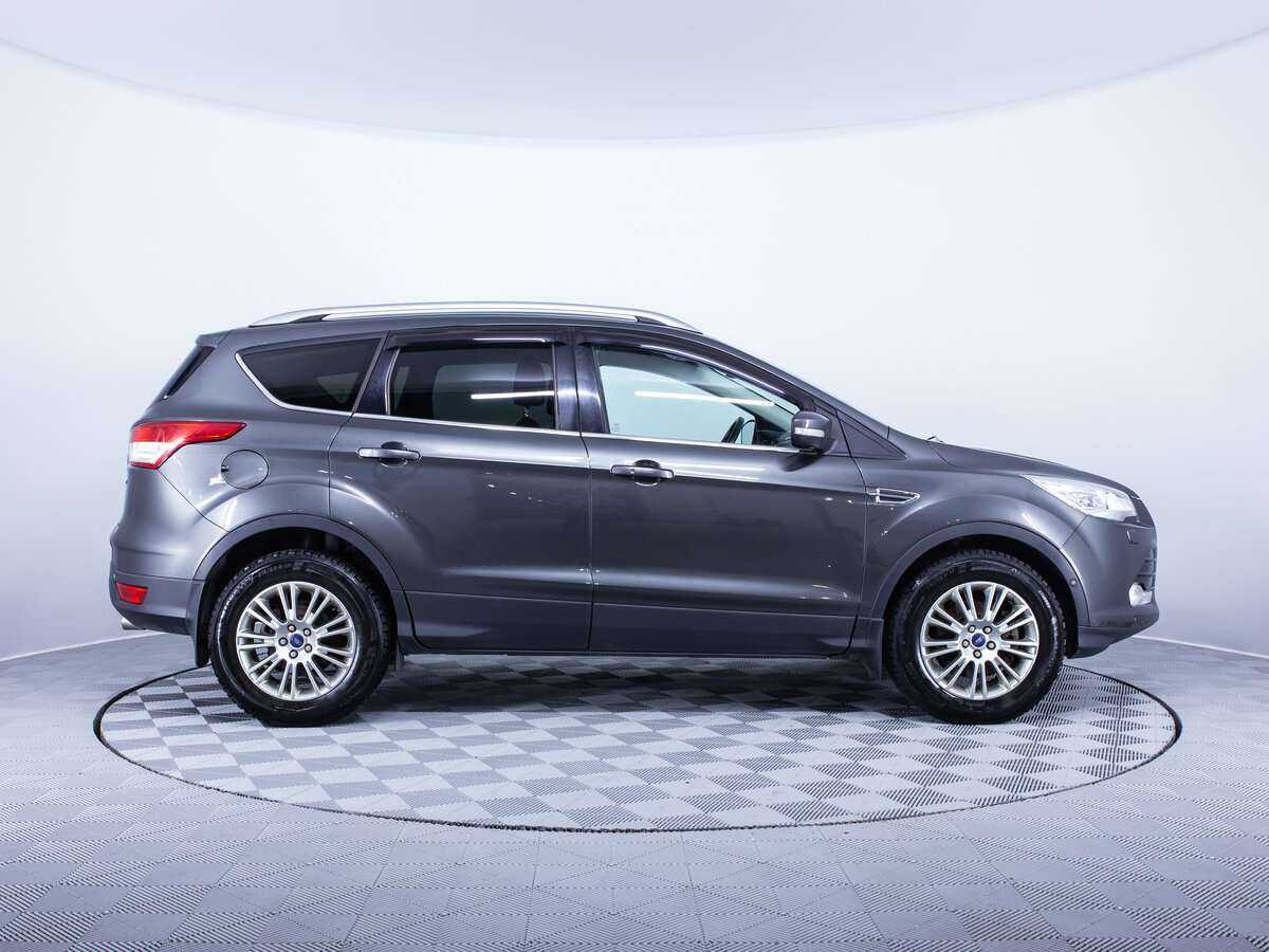 Ford Kuga с пробегом — 2015 год. Фото: #3