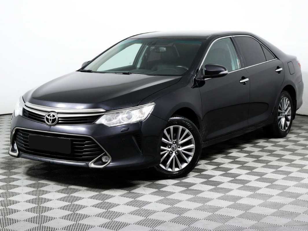 Toyota Camry с пробегом — 2016 год. Посмотреть фото