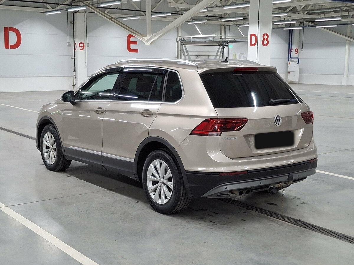Volkswagen Tiguan с пробегом — 2017 год. Фото: #6