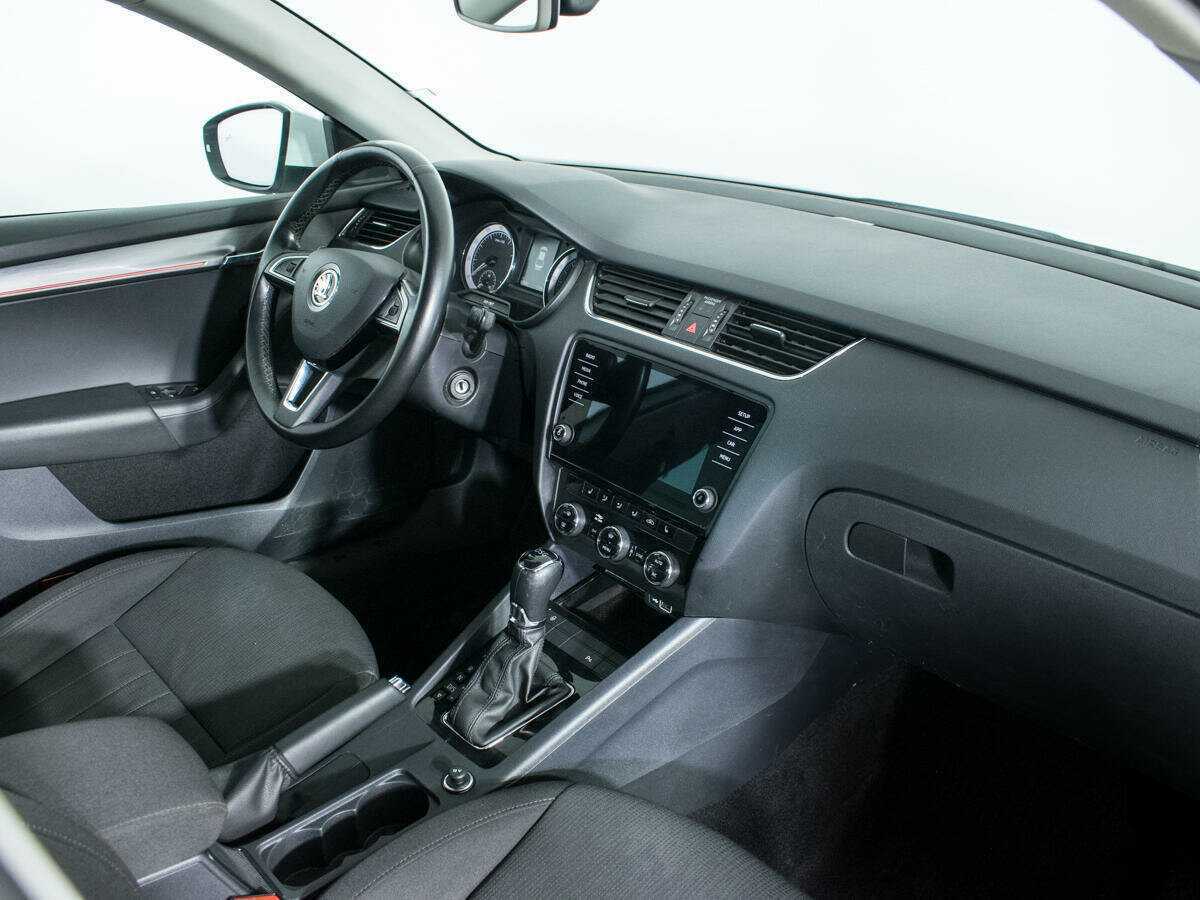 Skoda Octavia с пробегом — 2018 год. Фото: #8