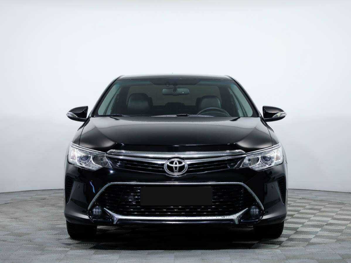 Toyota Camry с пробегом — 2016 год. Фото: #0