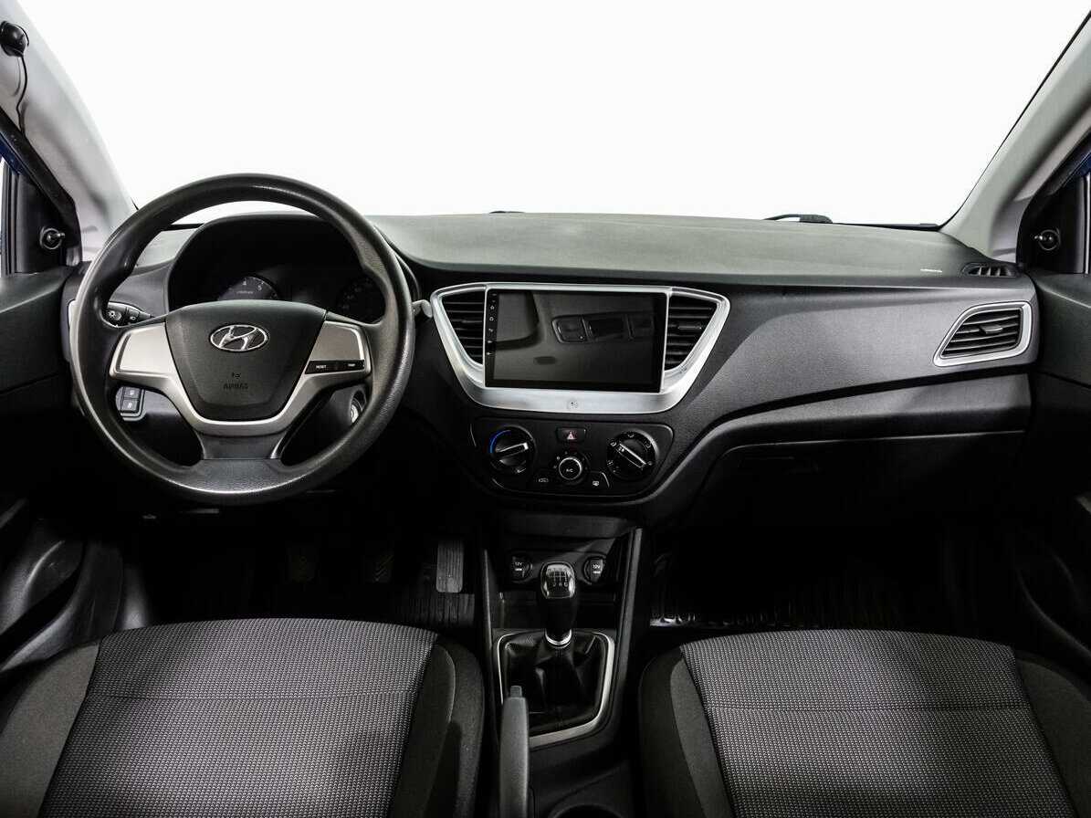 Hyundai Solaris с пробегом — 2017 год. Фото: #9