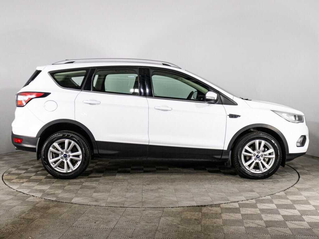 Ford Kuga с пробегом — 2019 год. Фото: #3