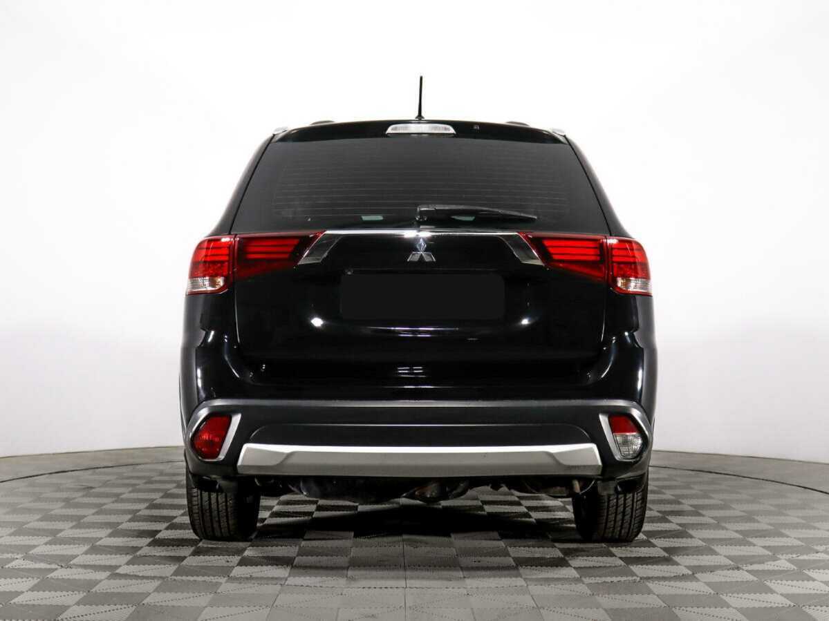 Mitsubishi Outlander с пробегом — 2016 год. Фото: #5