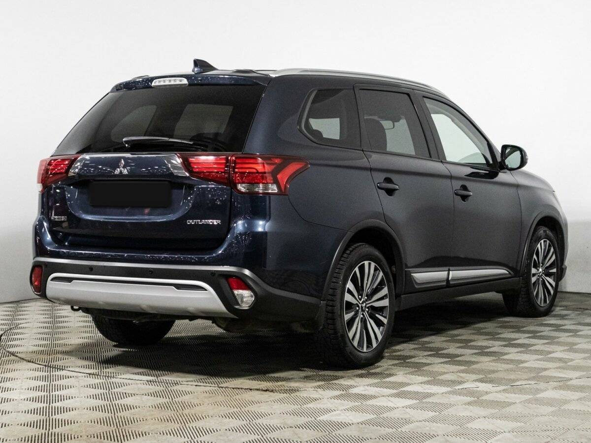 Mitsubishi Outlander с пробегом — 2018 год. Фото: #4