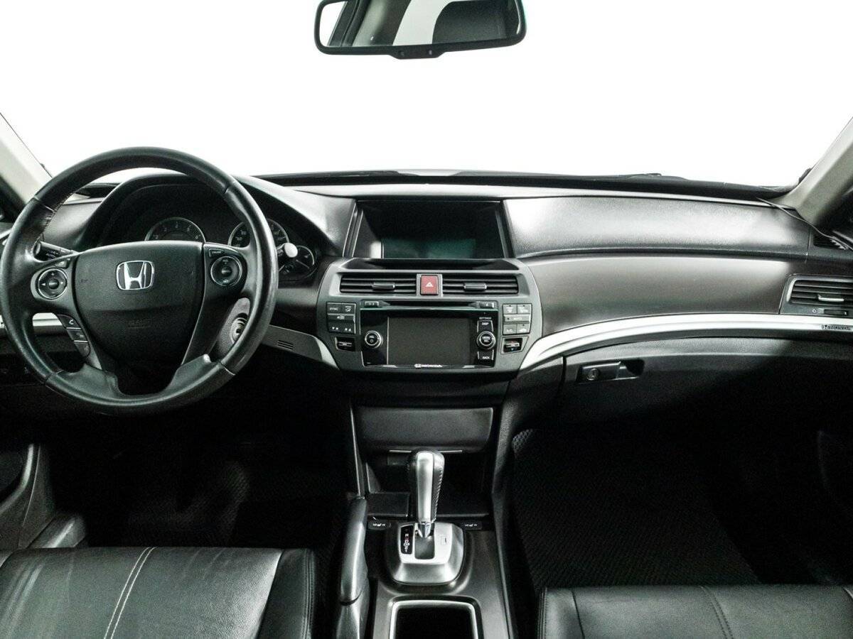 Honda Crosstour с пробегом — 2013 год. Фото: #12