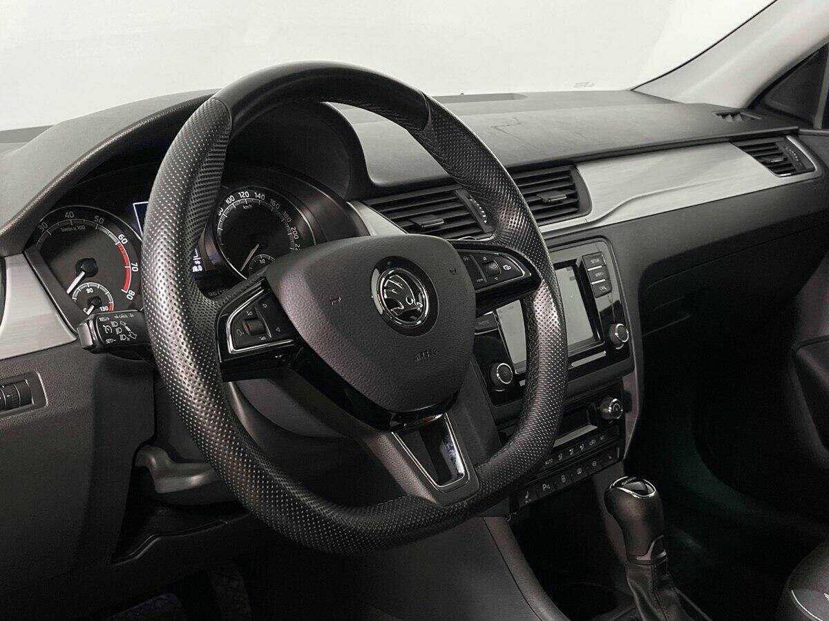 Skoda Rapid с пробегом — 2019 год. Фото: #13