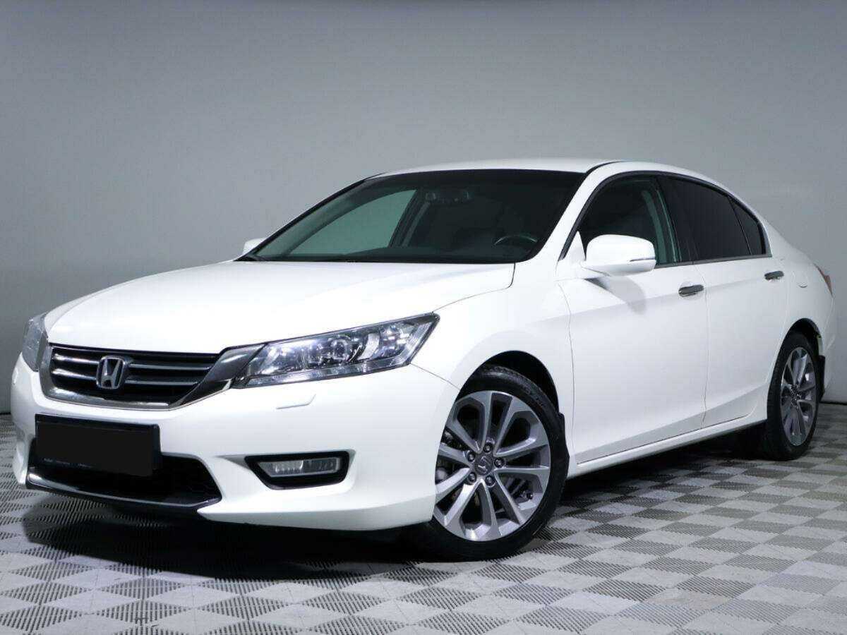 Honda Accord с пробегом — 2013 год. Фото: #0