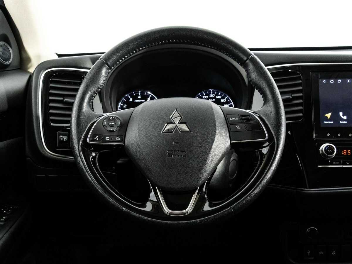 Mitsubishi Outlander с пробегом — 2021 год. Фото: #9
