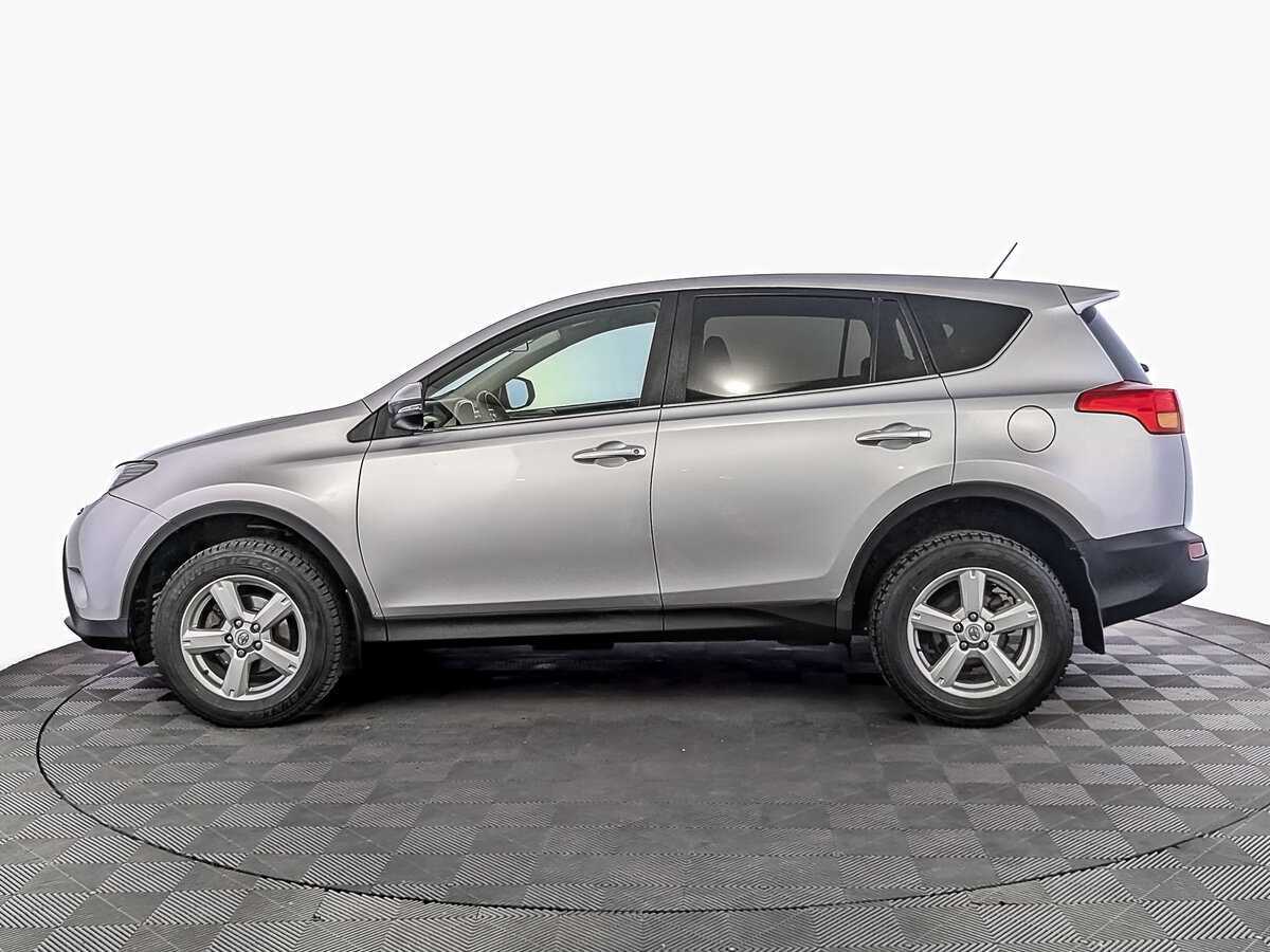 Toyota RAV4 с пробегом — 2013 год. Фото: #7