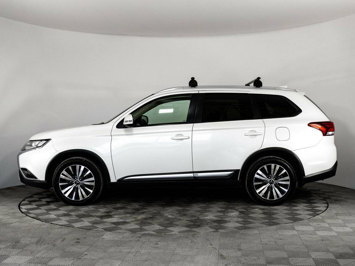 Mitsubishi Outlander с пробегом — 2019 год. Фото: #7