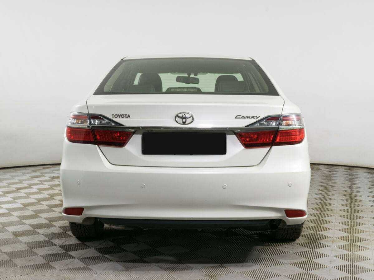 Toyota Camry с пробегом — 2016 год. Фото: #5