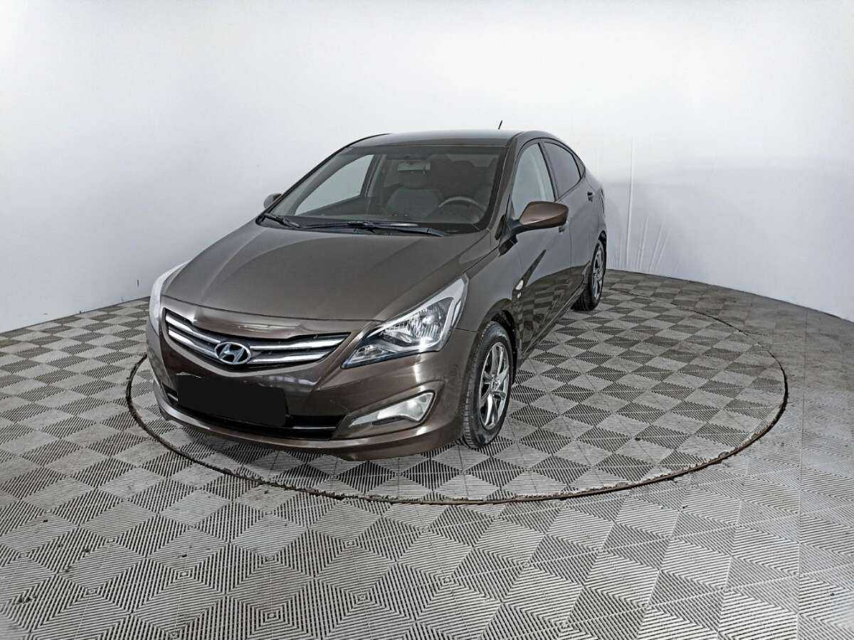 Hyundai Solaris с пробегом — 2015 год. Фото: #0