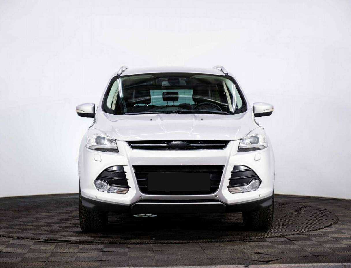 Ford Kuga с пробегом — 2014 год. Фото: #1