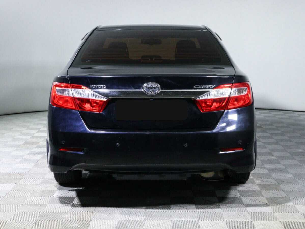 Toyota Camry с пробегом — 2013 год. Фото: #5
