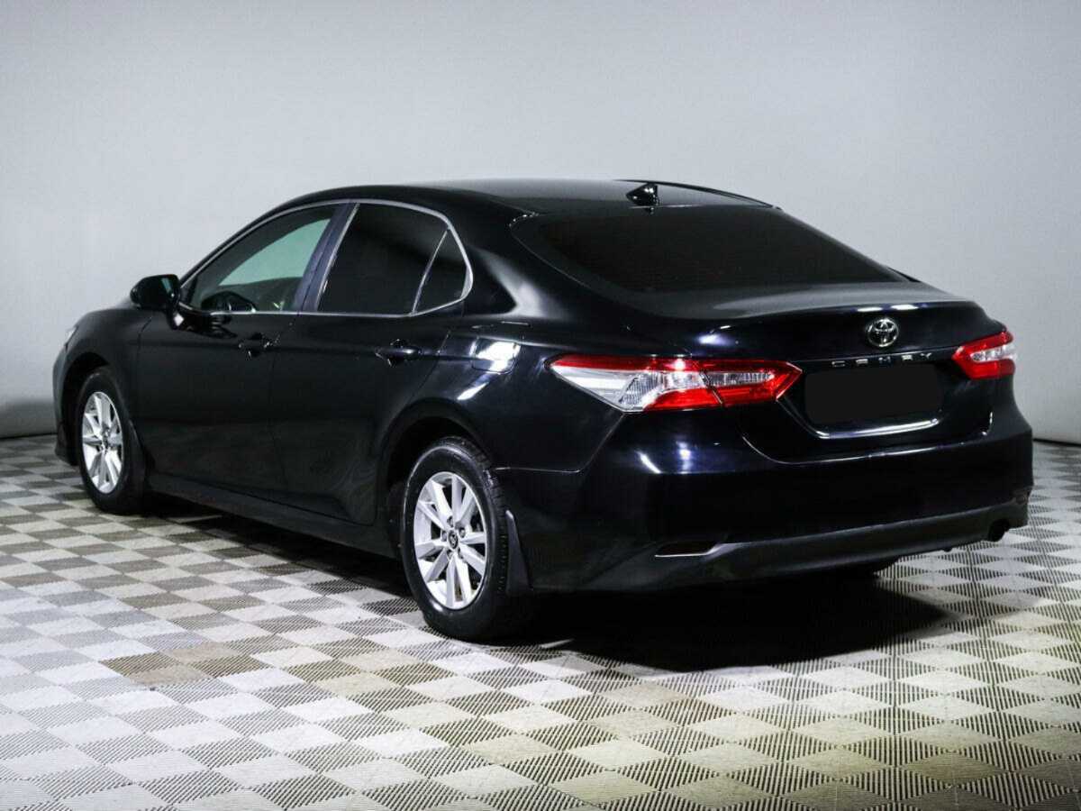 Toyota Camry с пробегом — 2021 год. Фото: #5